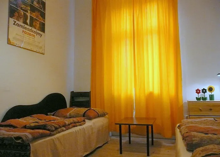 Auberge de jeunesse Film *