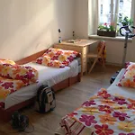 Hostel Film *